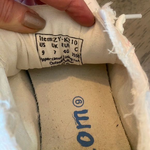 Obtaom Adorable White & Pink Low Top Beach Sneakers Women’s SZ 9 - Picture 7 of 10